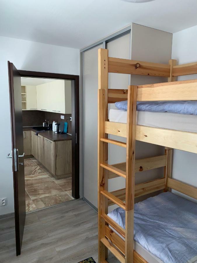Apartament Tt10 Botanicka Трнава Экстерьер фото