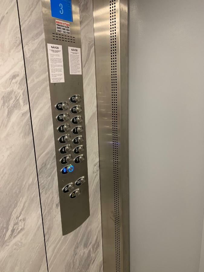 Apartament Tt10 Botanicka Трнава Экстерьер фото