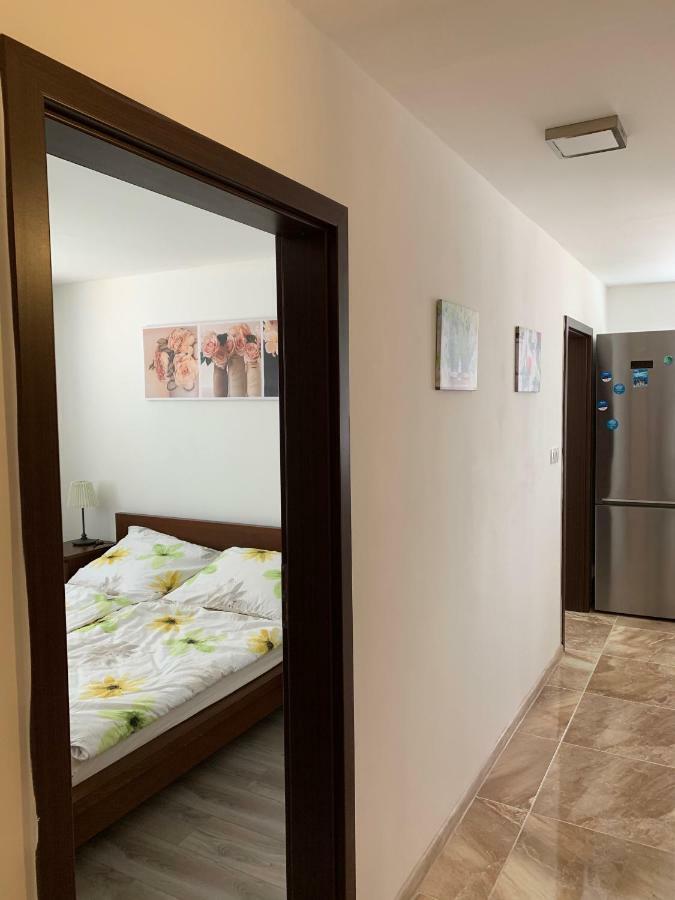 Apartament Tt10 Botanicka Трнава Экстерьер фото